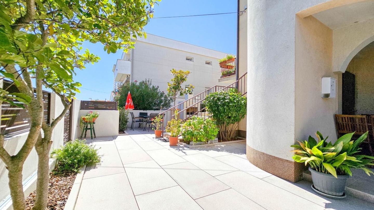 Maja One Apartment Novigrad  Exterior photo